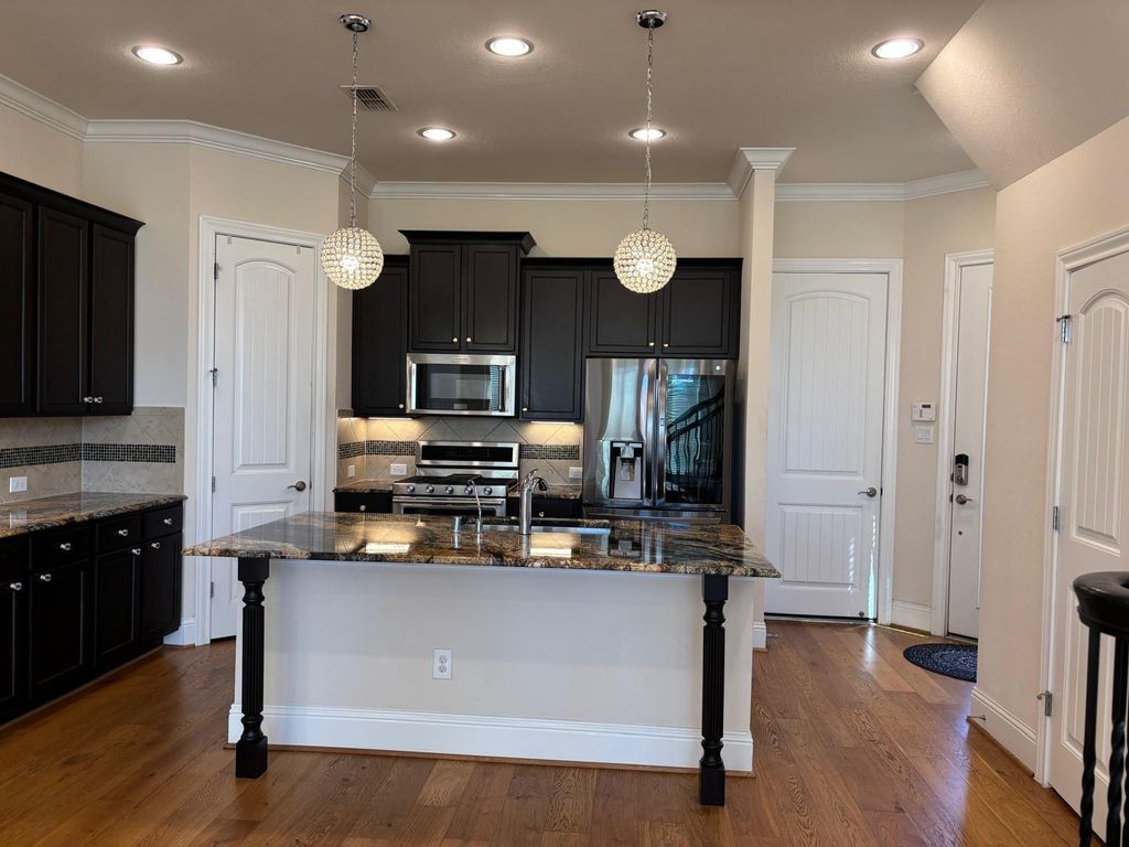 Photo of 1119 Shepherd Oaks Drive, Houston, TX 77018 (MLS # 66725323)