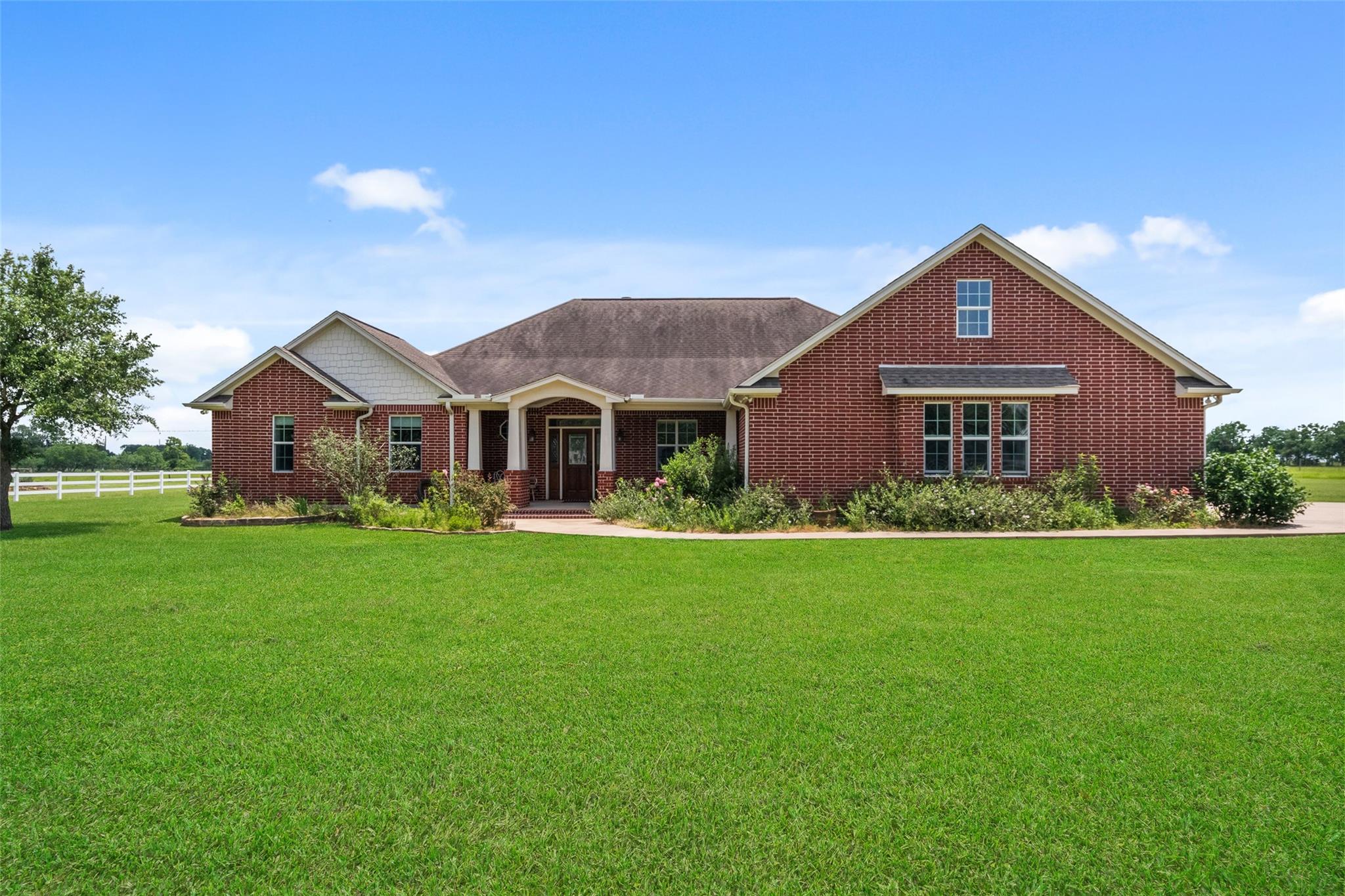 32027 Meadow View Lane