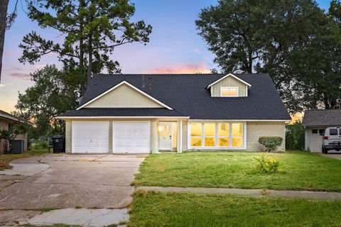 Photo of 5914 Lawn Lane, Houston, TX 77088 (MLS # 64149261)