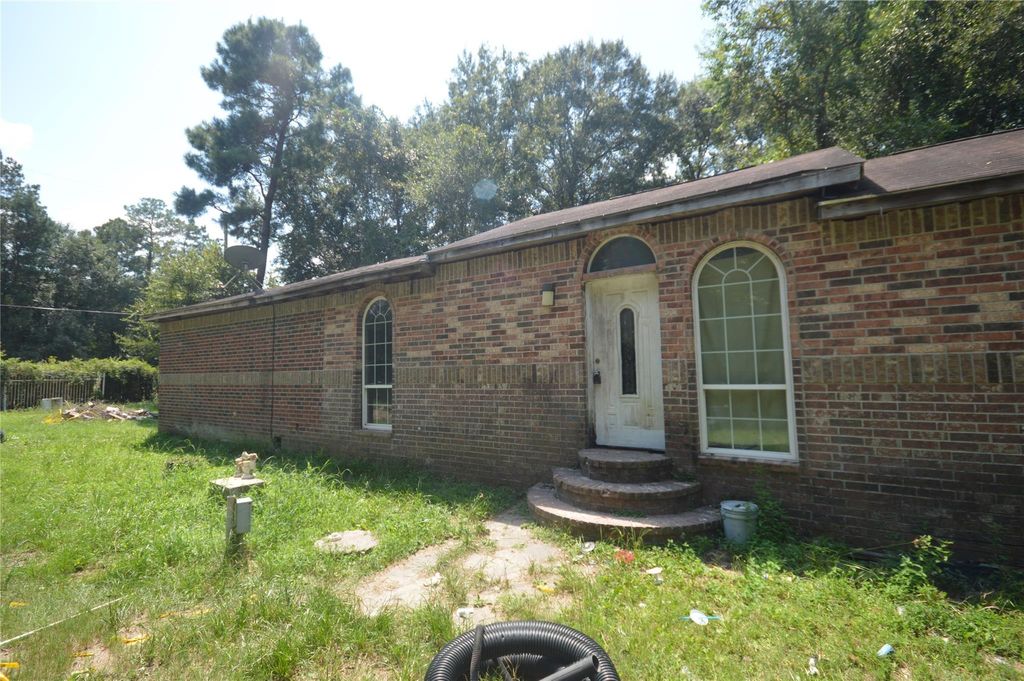 Photo of 25523 Cambridge Boulevard, New Caney, TX 77357 (MLS # 49282372)