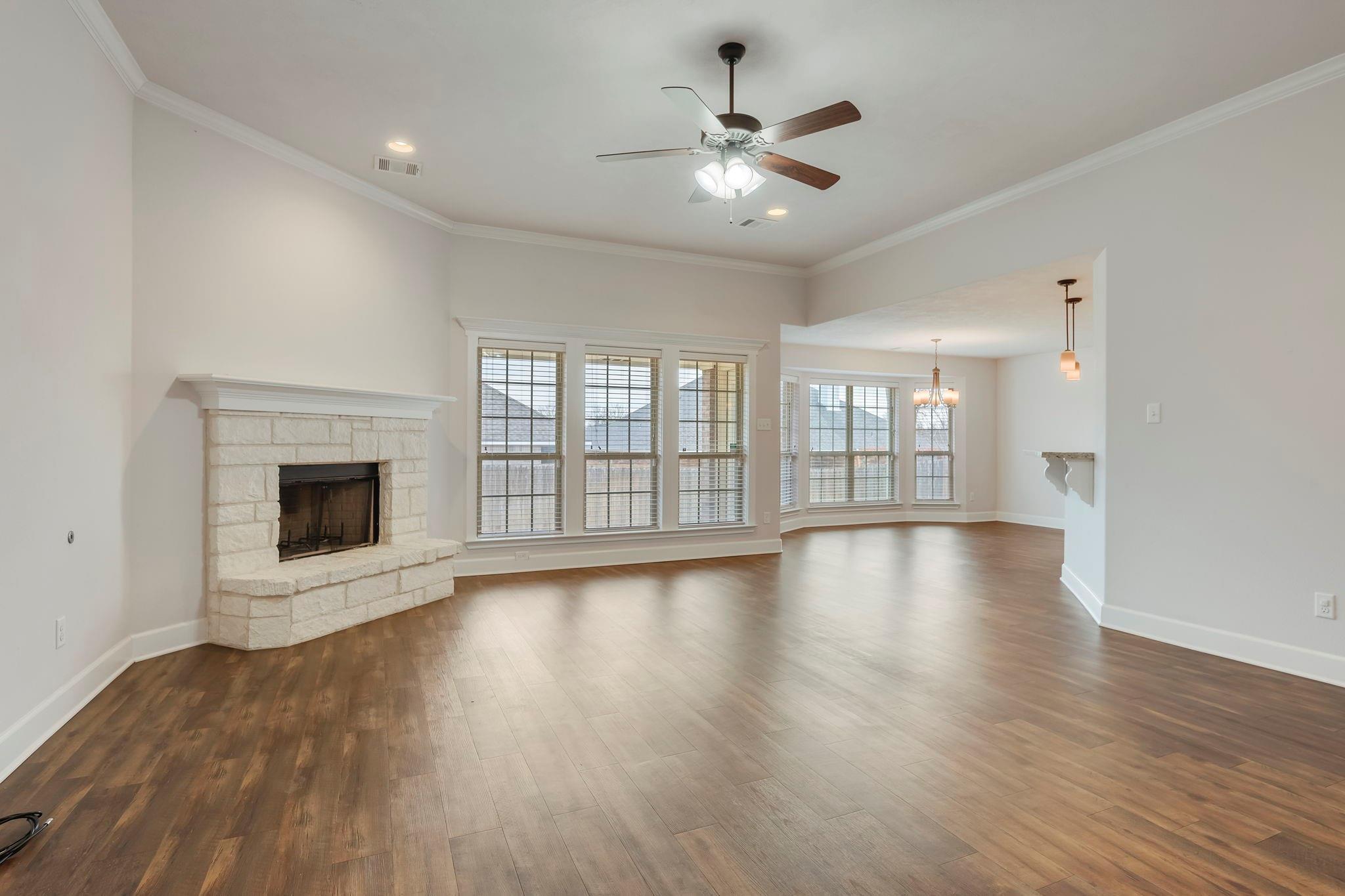 1212 Brunswick Court