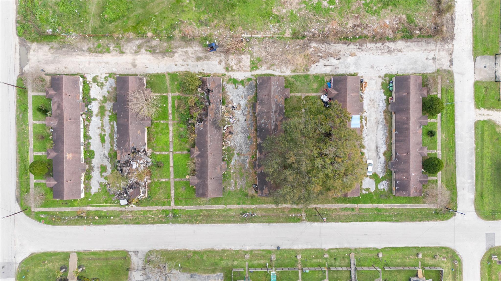 3121 Brewster Street