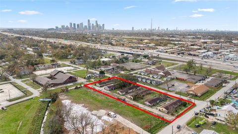 Photo of 3121 Brewster Street, Houston, TX 77026 (MLS # 55435601)