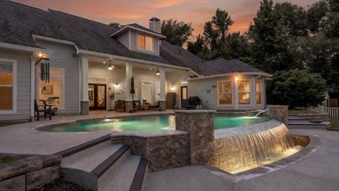 Photo of 40402 Country Forest Drive, Magnolia, TX 77354 (MLS # 90421419)