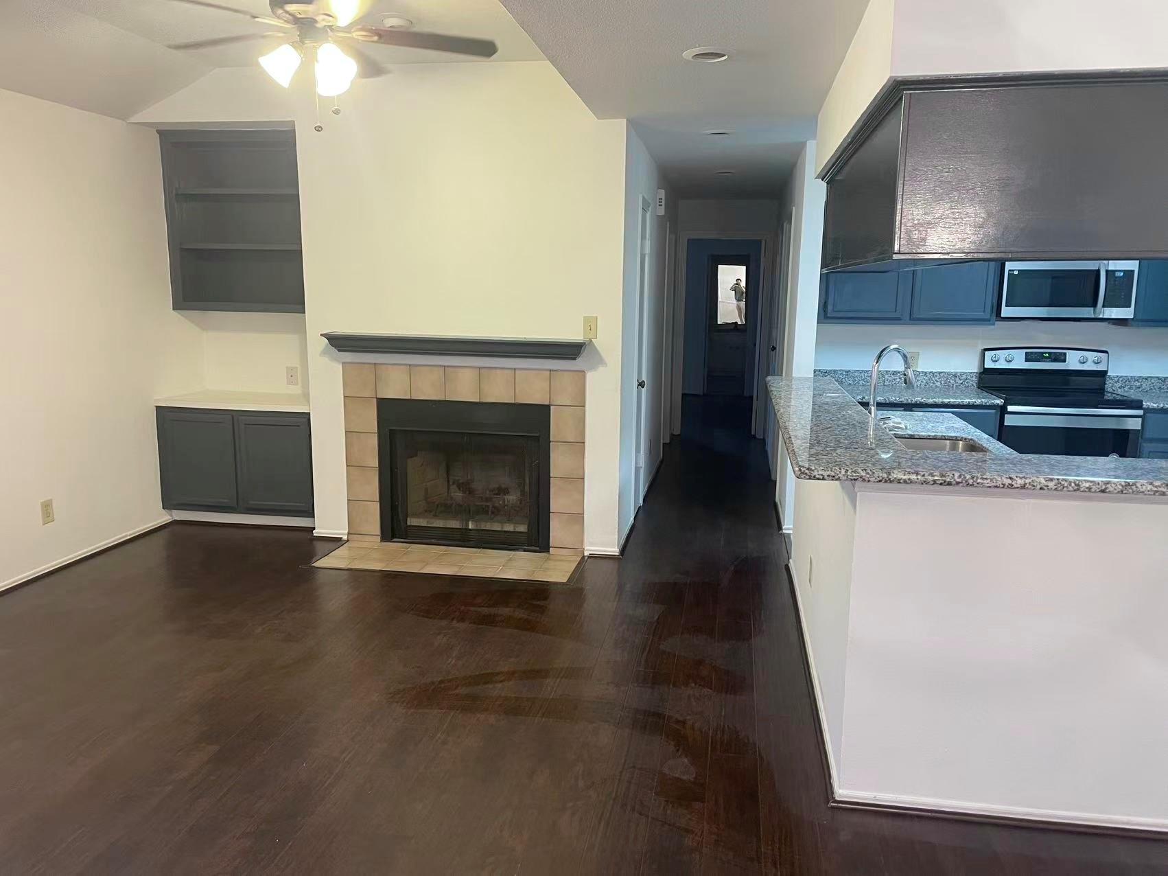 1103 Dulles Avenue 1801