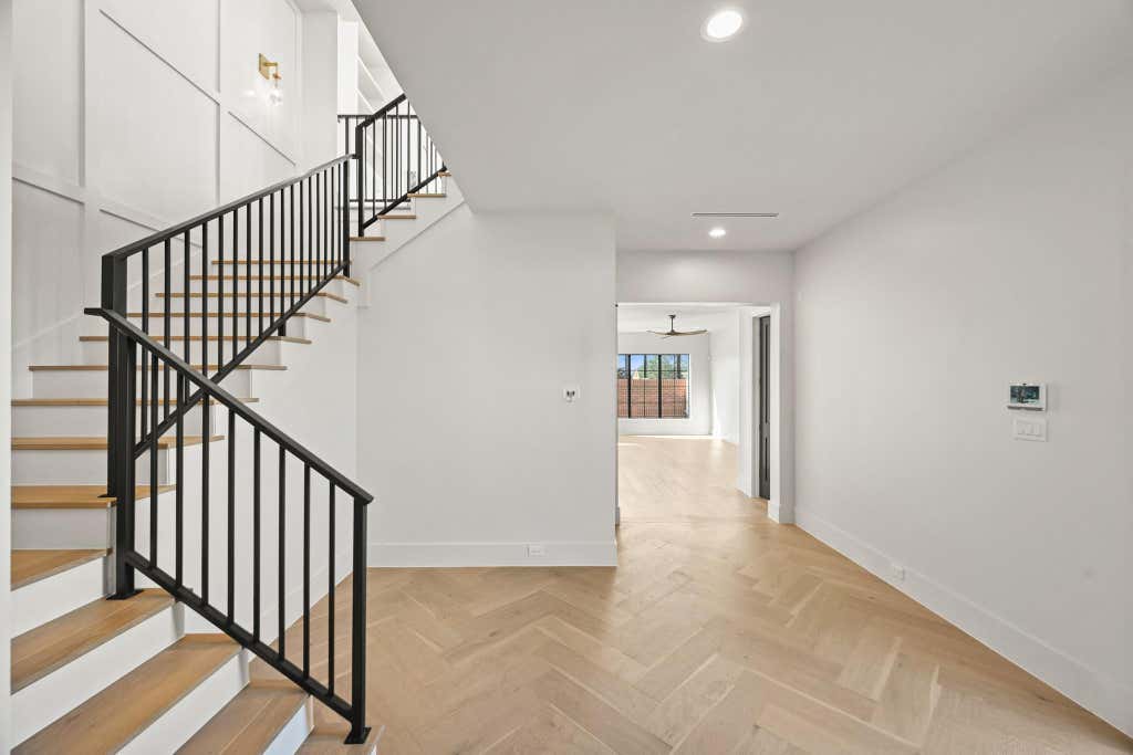 Photo of 4623 Sunset Circle, Sugar Land, TX 77479 (MLS # 671557)