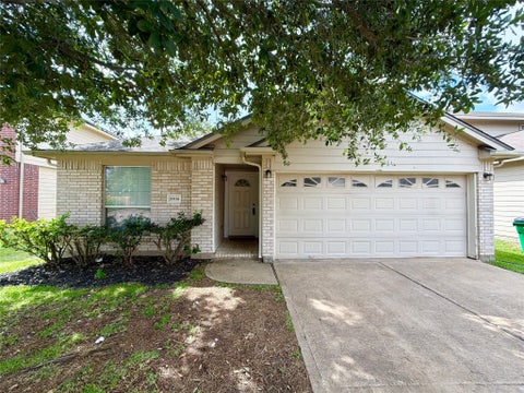 Photo of 19538 Plantation Cove Lane, Katy, TX 77449 (MLS # 45633072)