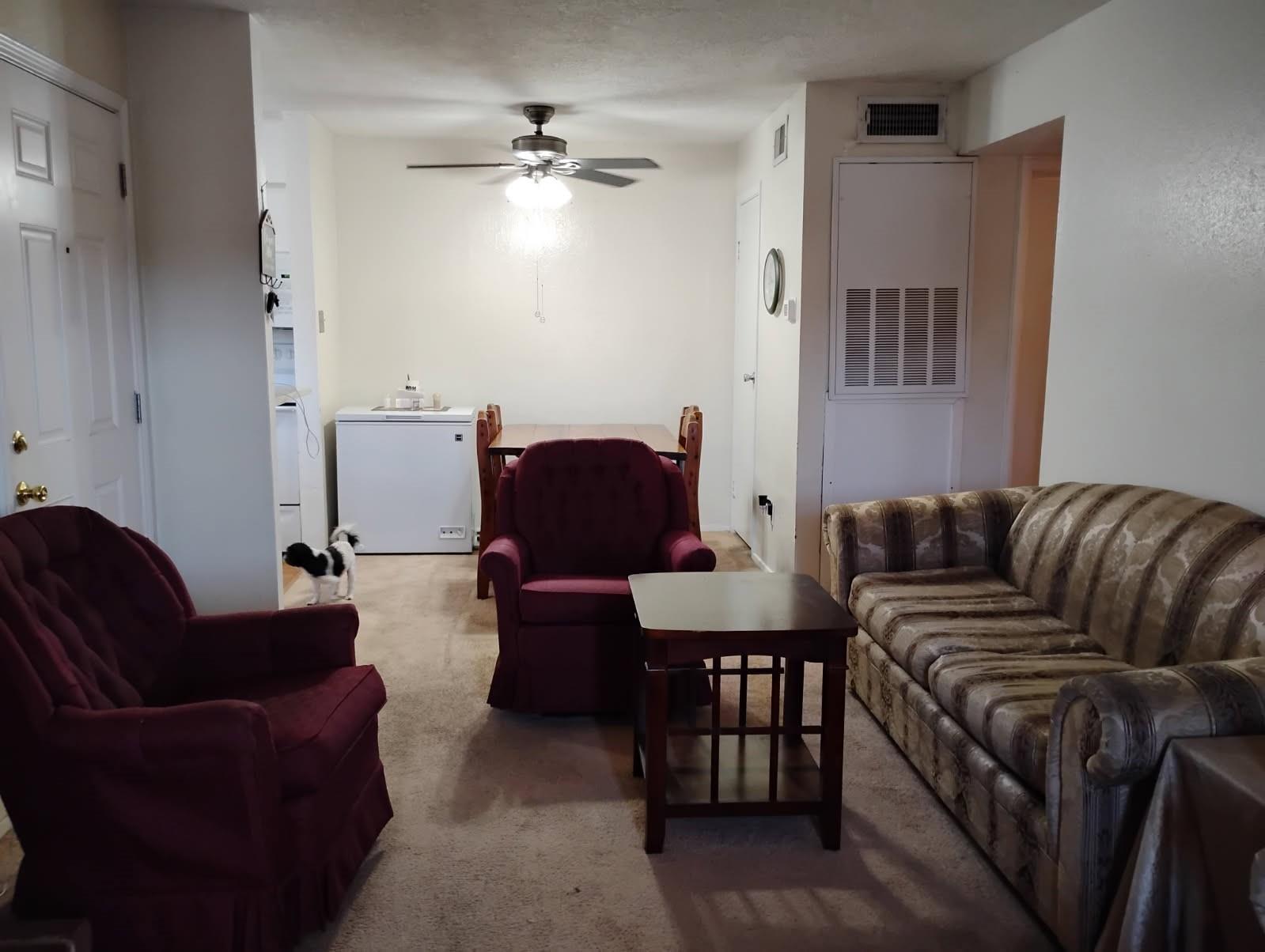 7600 Emmett F Lowry Expressway 304