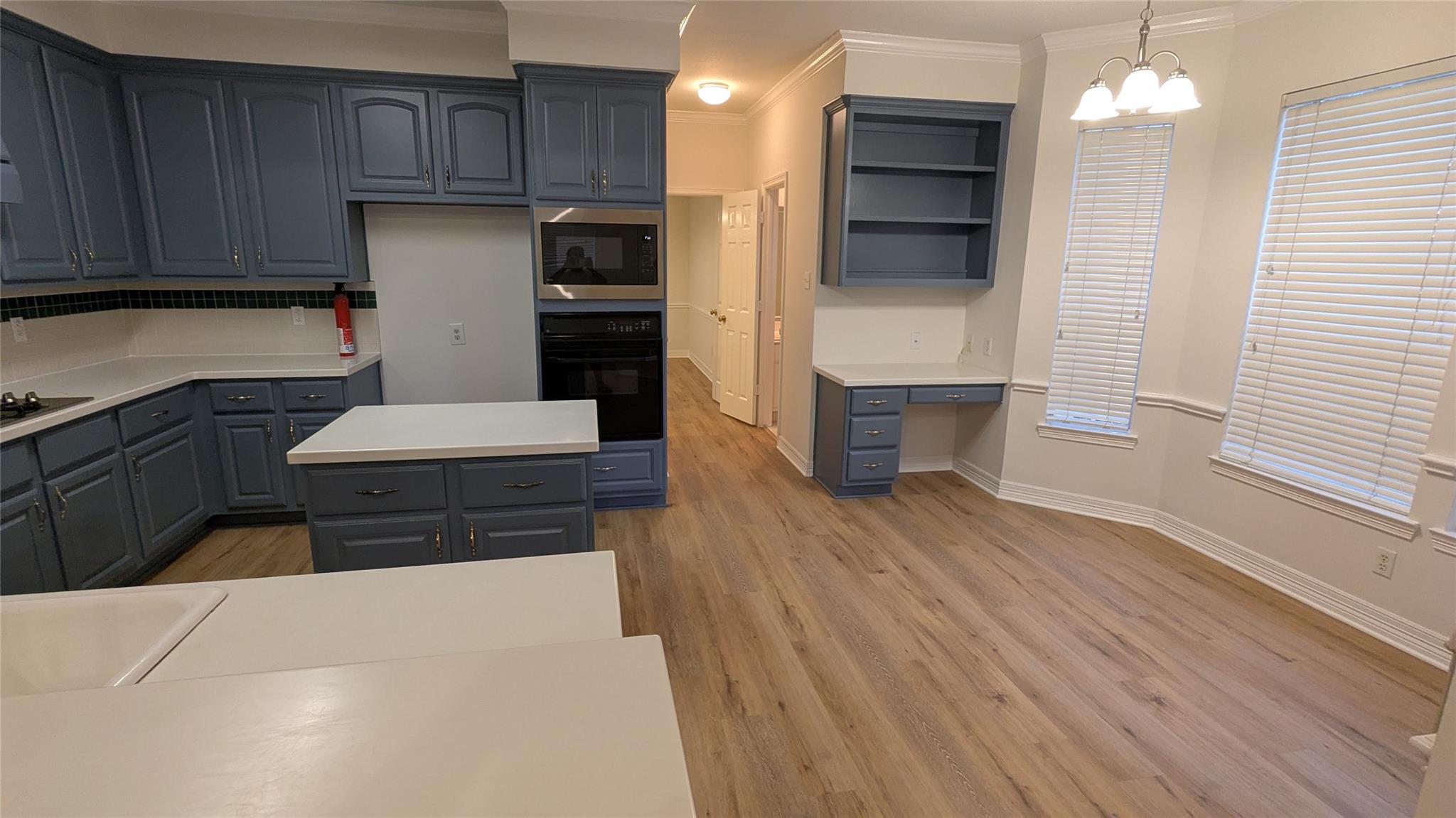 1902 Pepper Tree Court