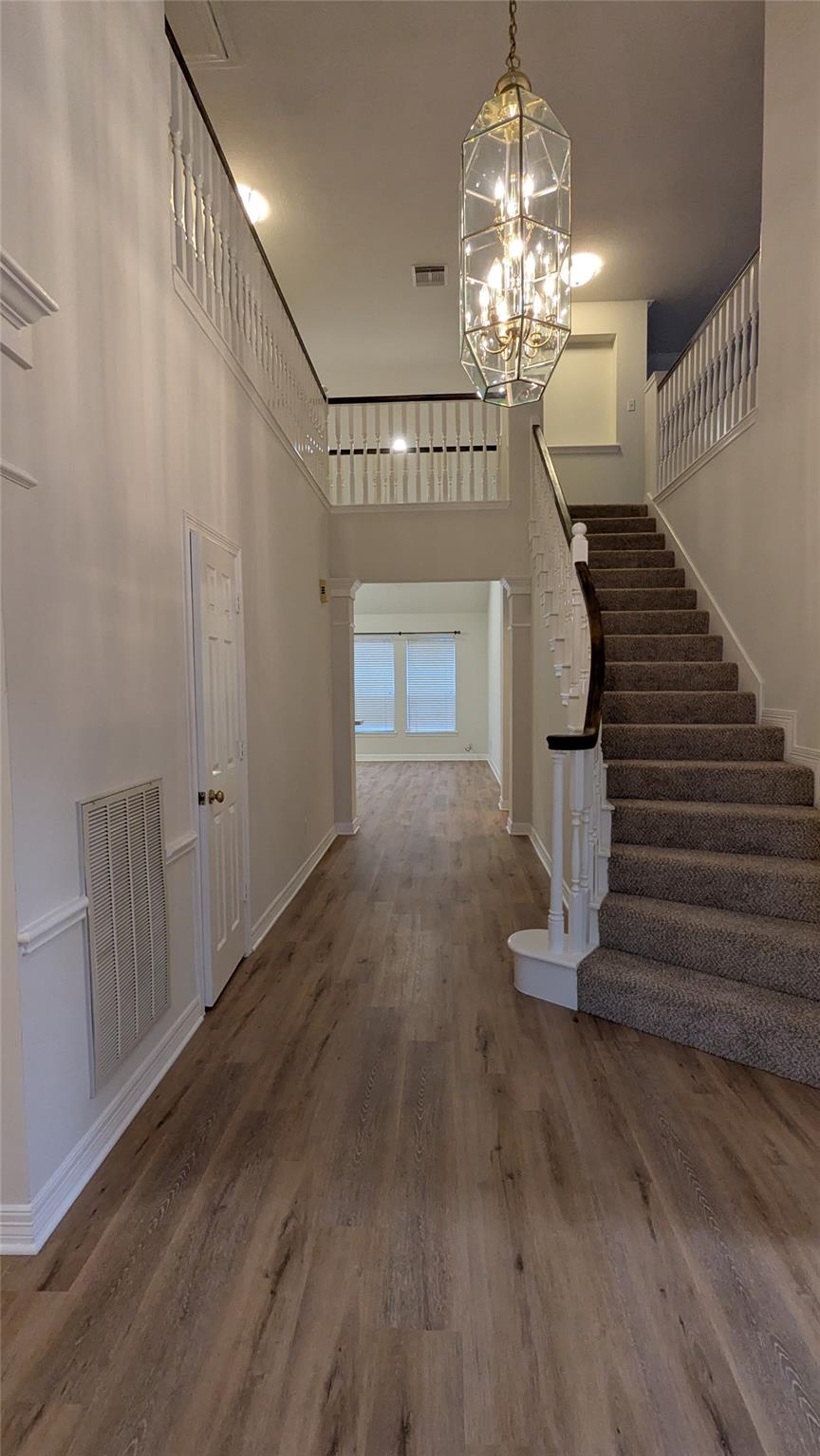 1902 Pepper Tree Court