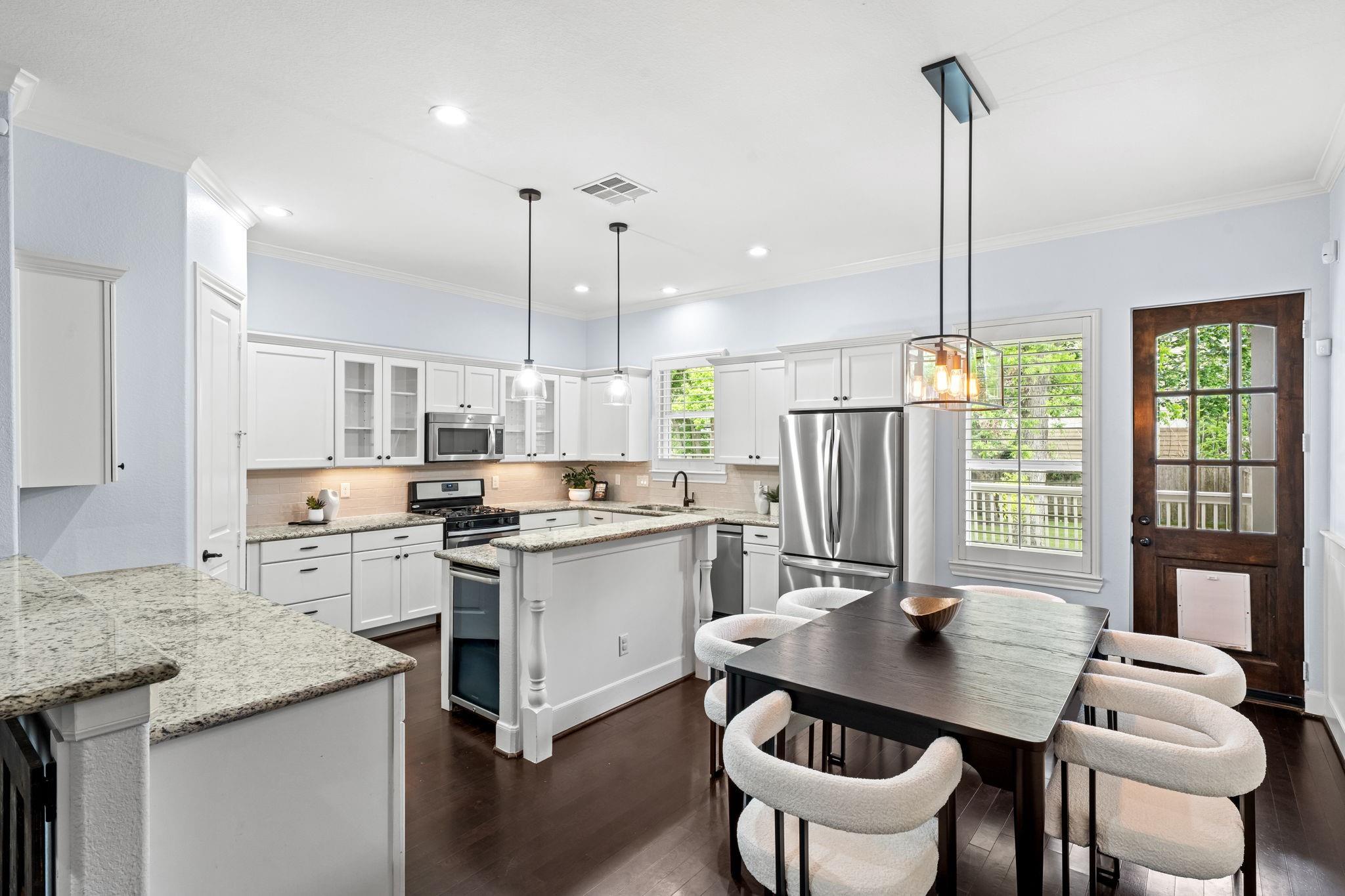828 W 26th Street