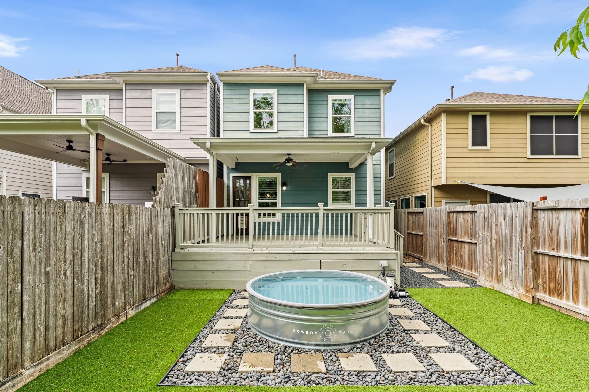 828 W 26th Street