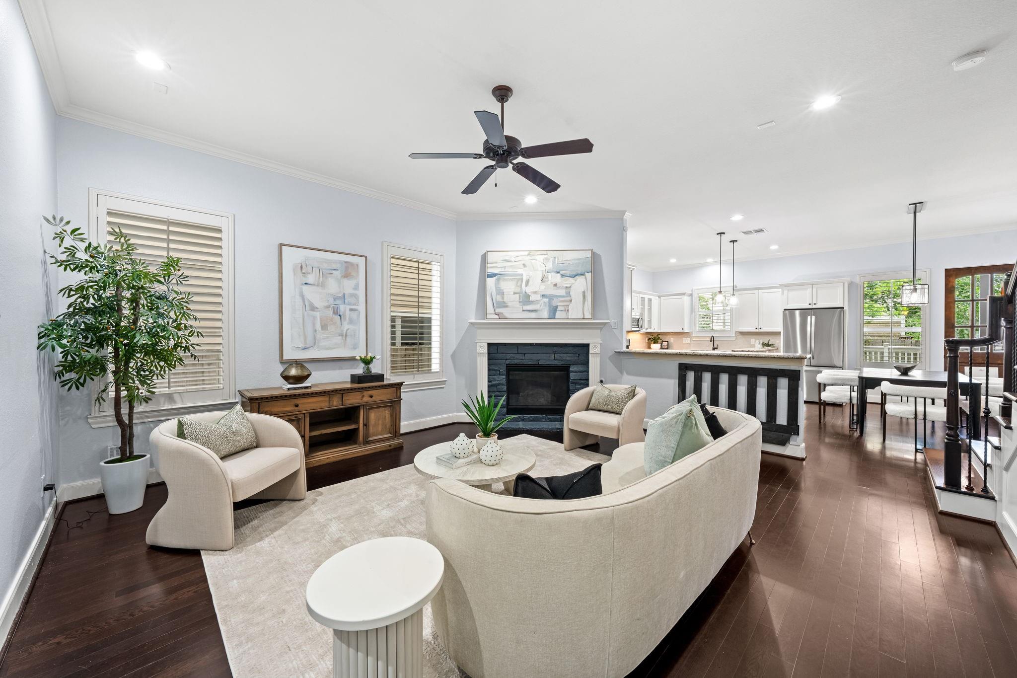 828 W 26th Street