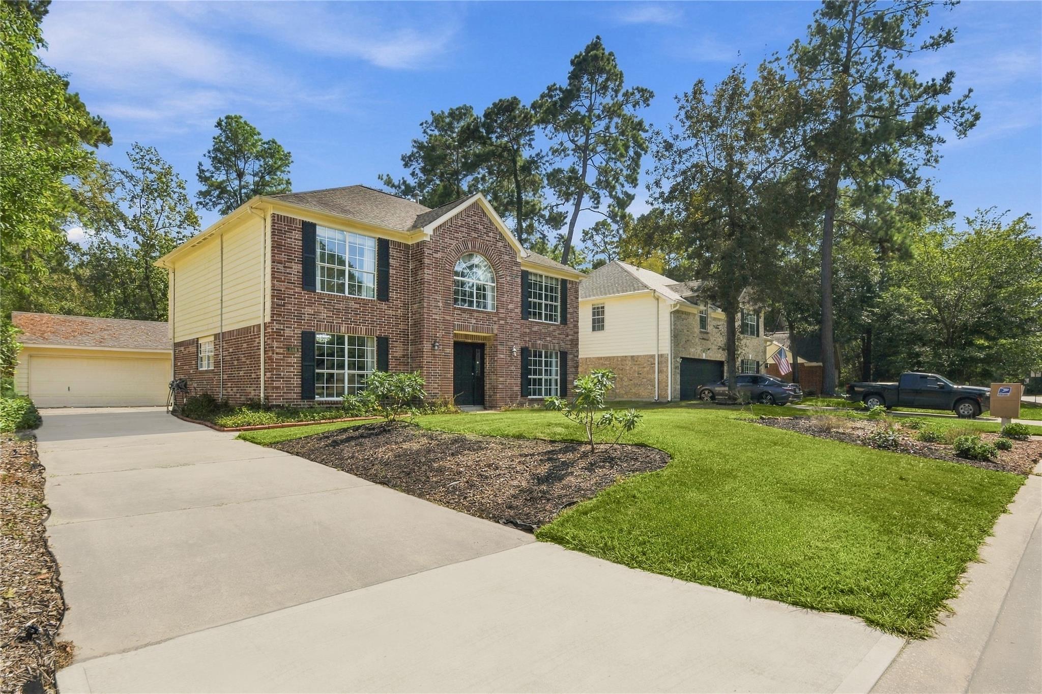 309 E Golden Arrow Circle