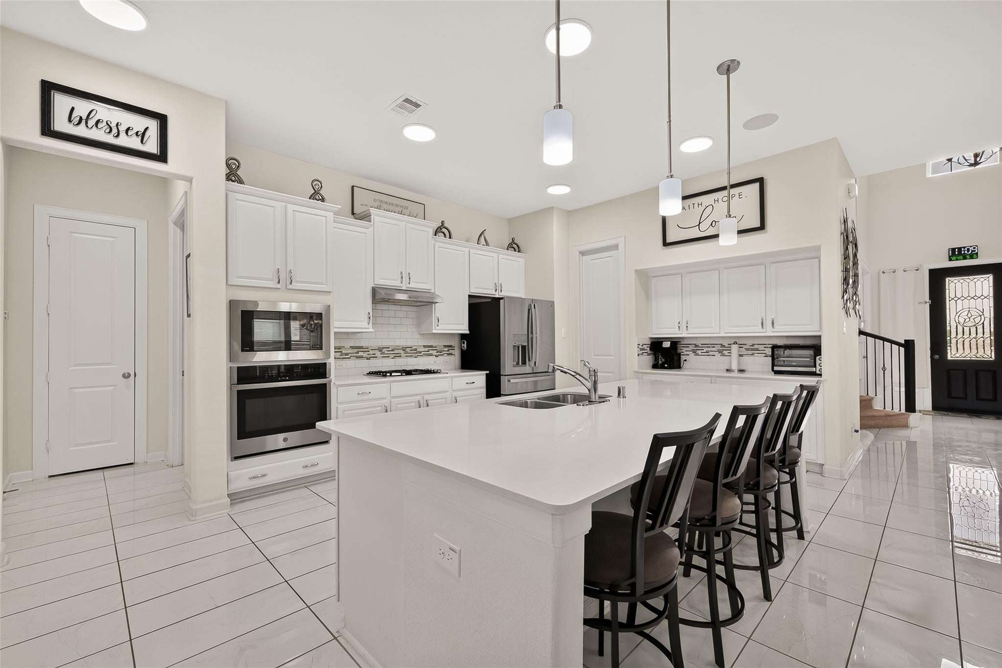 6643 Eastchester Drive