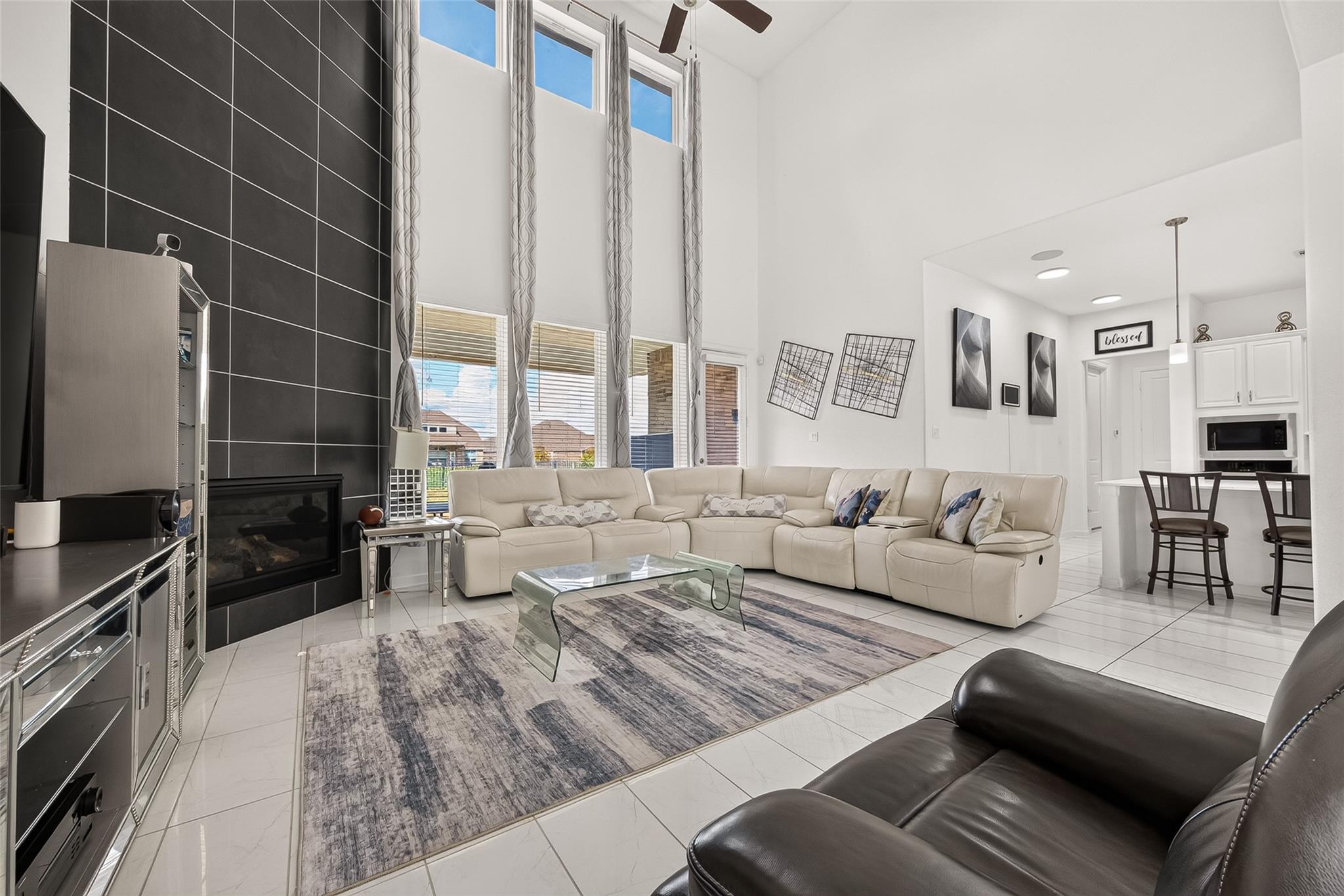 6643 Eastchester Drive