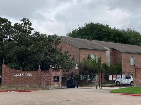 Photo of 6500 Harbor Town Drive #3107, Houston, TX 77036 (MLS # 83374407)