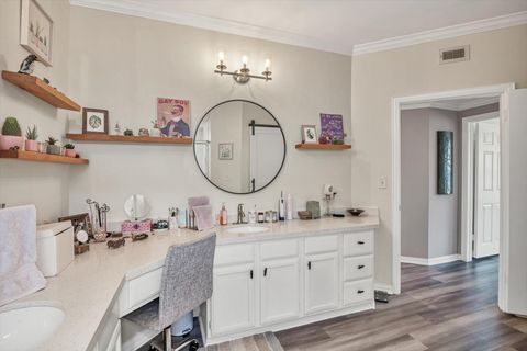 Tiny photo for 2111 Welch Street #B201, Houston, TX 77019 (MLS # 78949366)