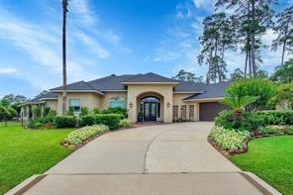 Photo of 8103 Hideaway Lake Circle, Spring, TX 77389 (MLS # 48894995)