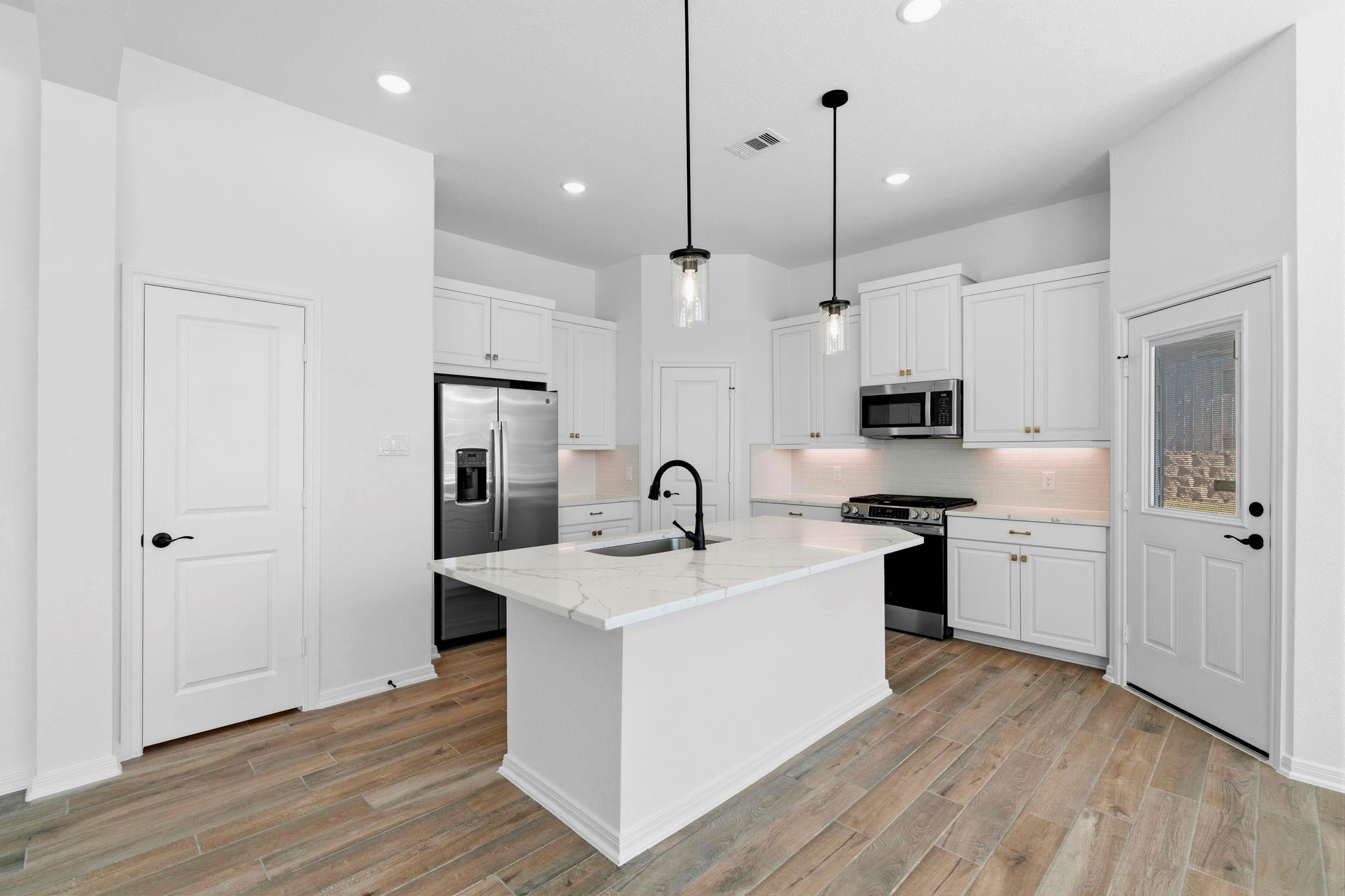 106 West Coralburst Loop