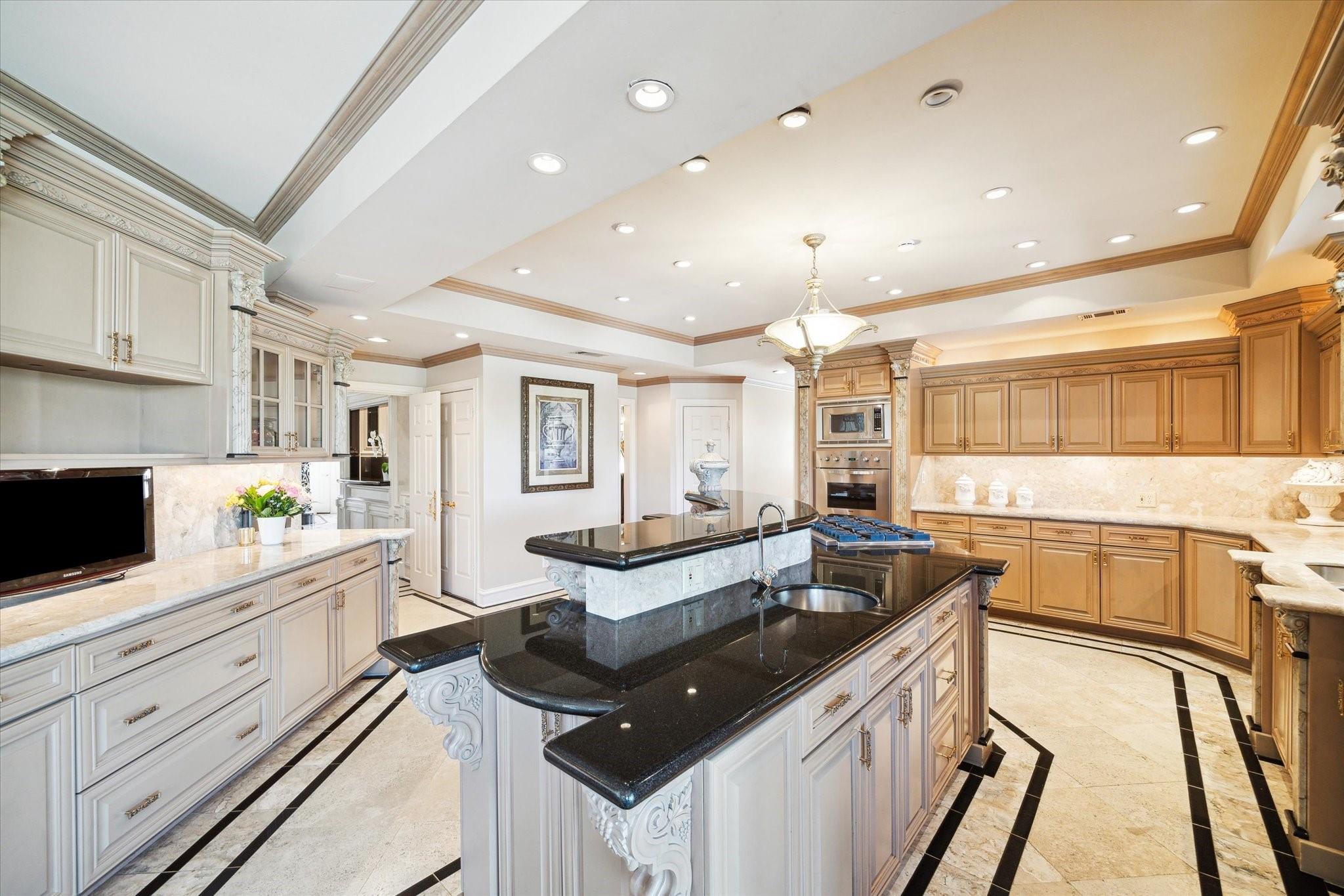 Sugar Land, Texas, 77479, United States, 6 Bedrooms Bedrooms, ,9 BathroomsBathrooms,Residential,Active,1970925