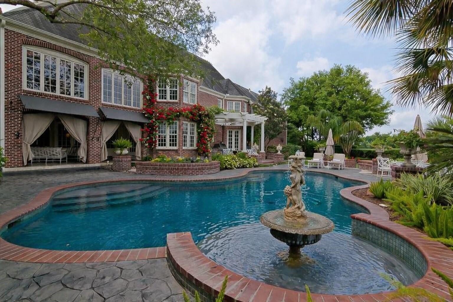 Sugar Land, Texas, 77479, United States, 6 Bedrooms Bedrooms, ,9 BathroomsBathrooms,Residential,Active,1970925