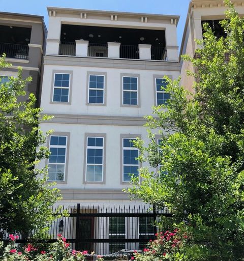 Photo of 827 Dunleigh Meadows Lane, Houston, TX 77055 (MLS # 3162956)