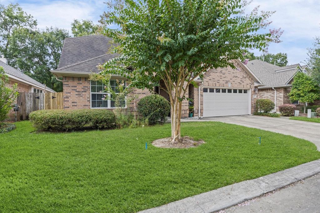 Photo of 15231 Scenic Woodland Drive, Conroe, TX 77384 (MLS # 69067086)
