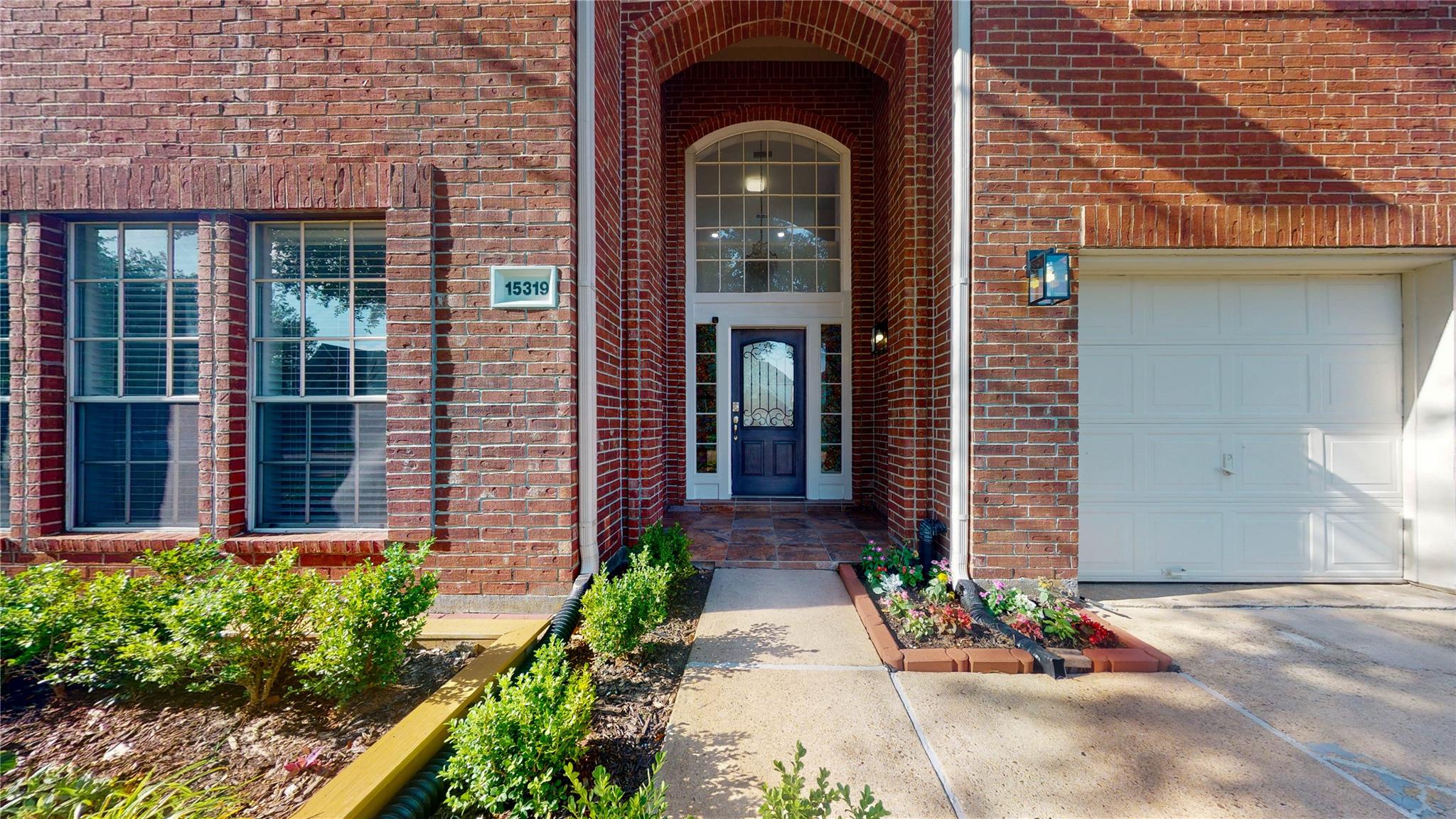 15319 Cobblestone Point Court