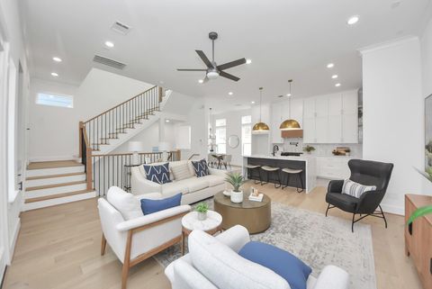 925 Fisher Street D Houston TX 77018