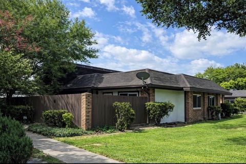 Photo of 12026 Mighty Oak Dr Dr #A, Houston, TX 77066 (MLS # 12895864)