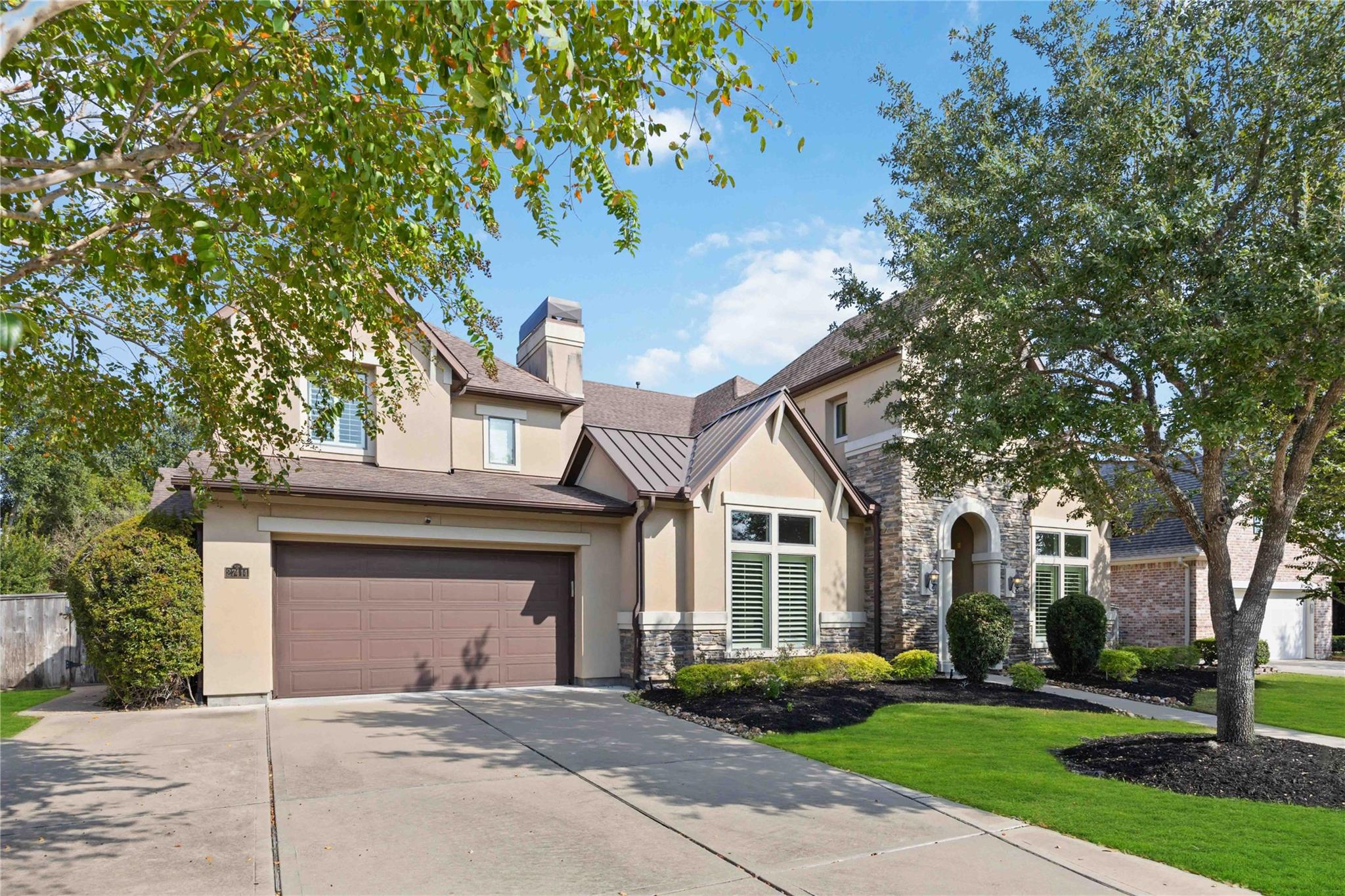 27414 Hollow Pass Ln