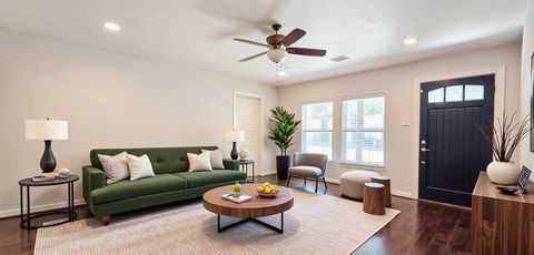 1639 Walton Street Houston TX 77009