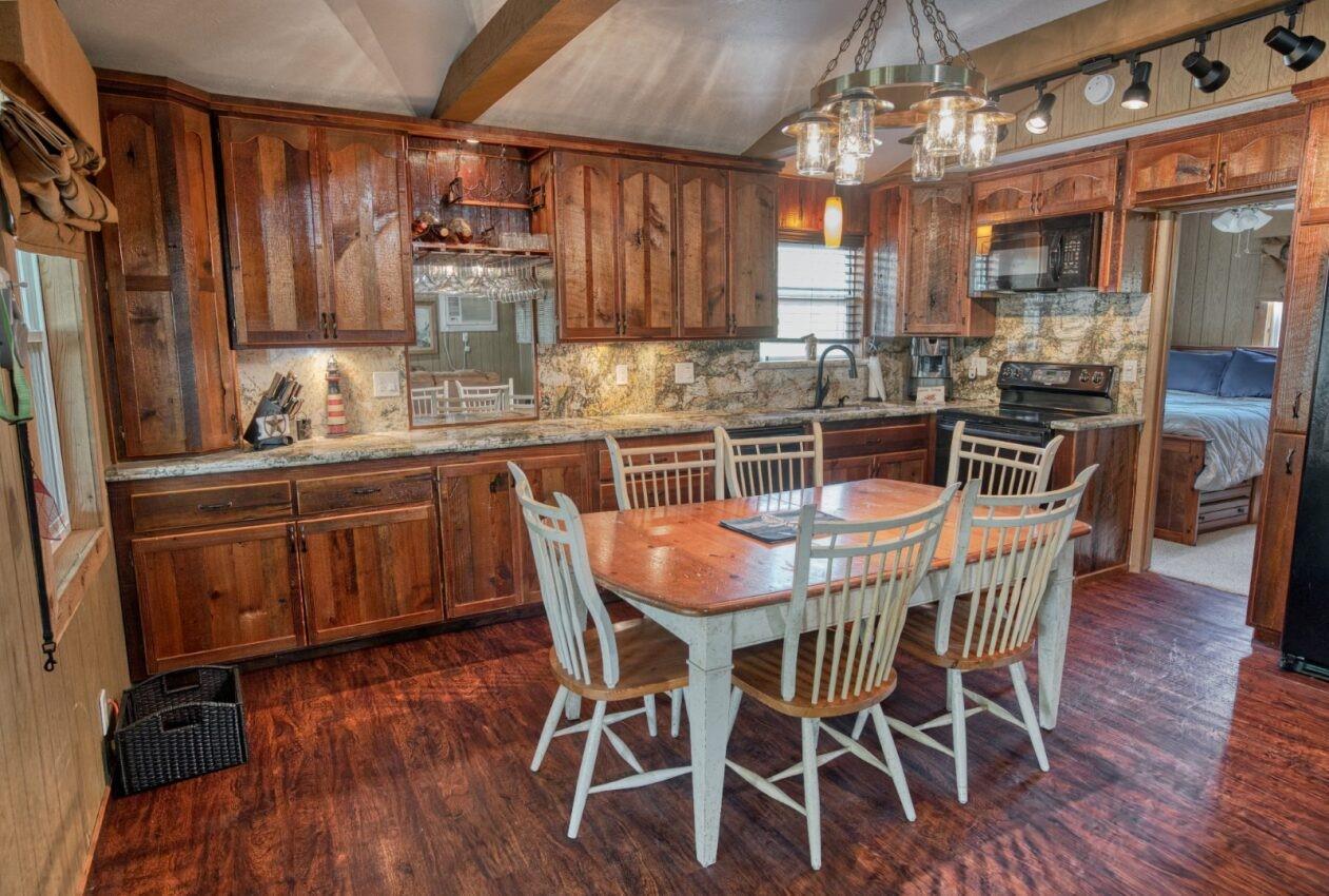 1491 Private Road 652