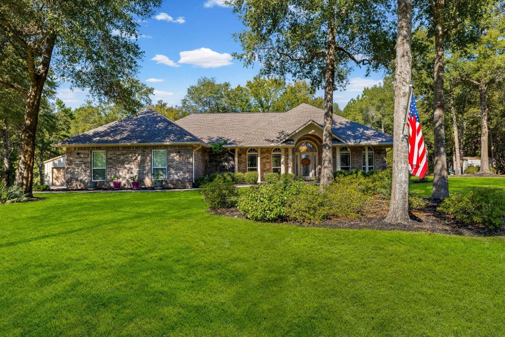 Photo of 190 Northwood Park, Livingston, TX 77351 (MLS # 86127533)