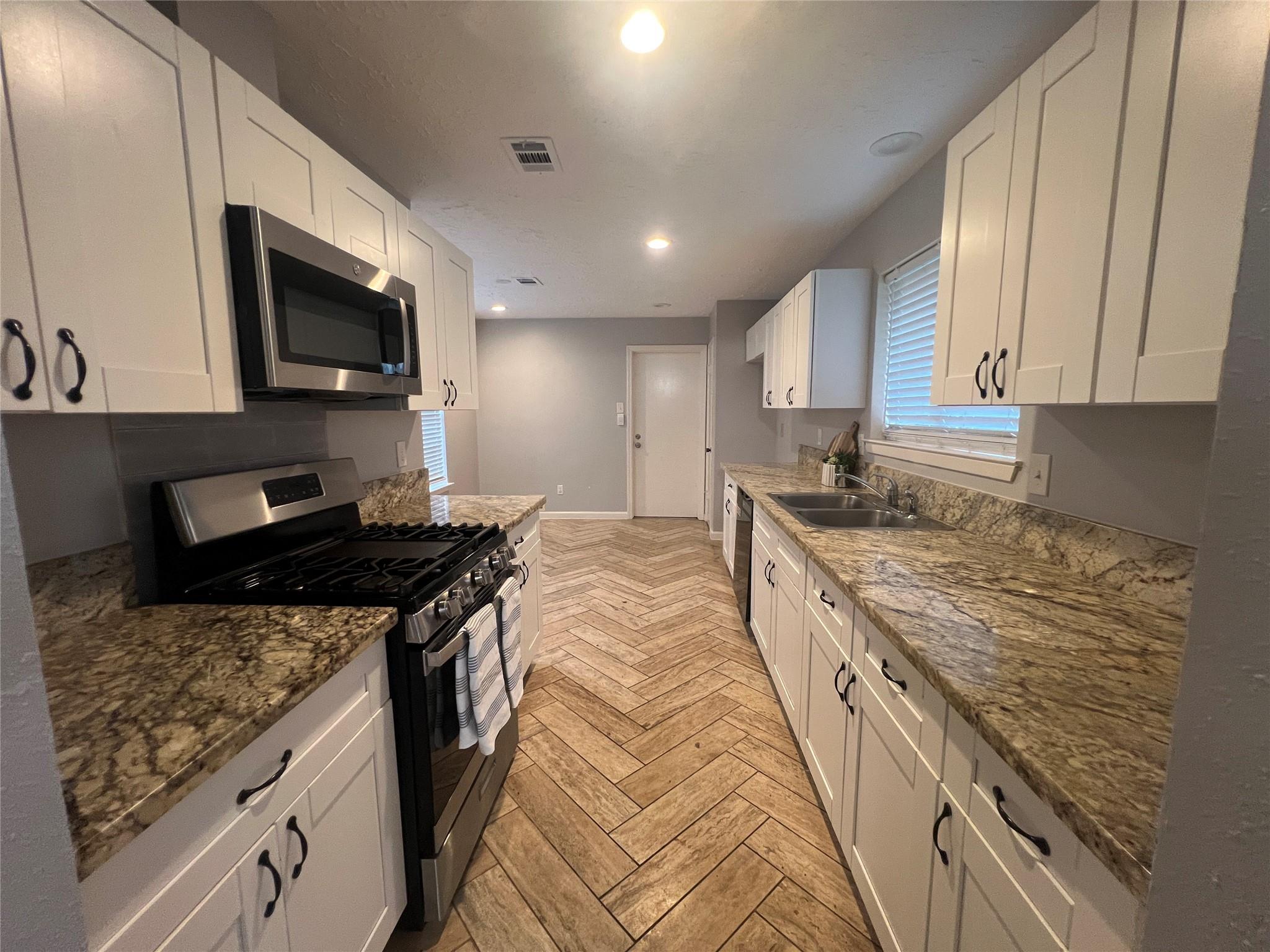 1202 Manorglen Drive