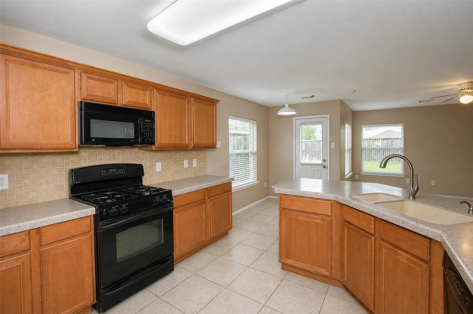 4711 Buescher Court