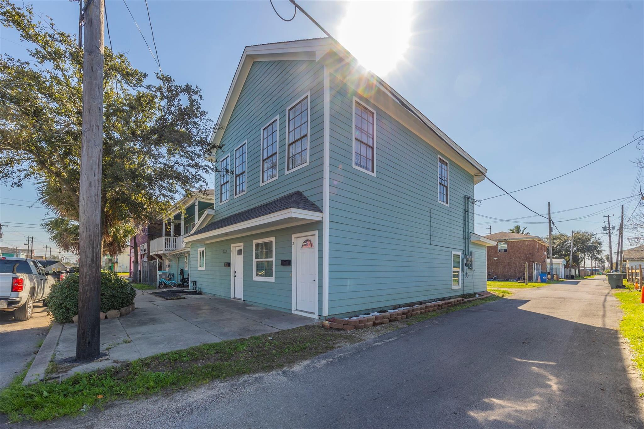 715 35th Street