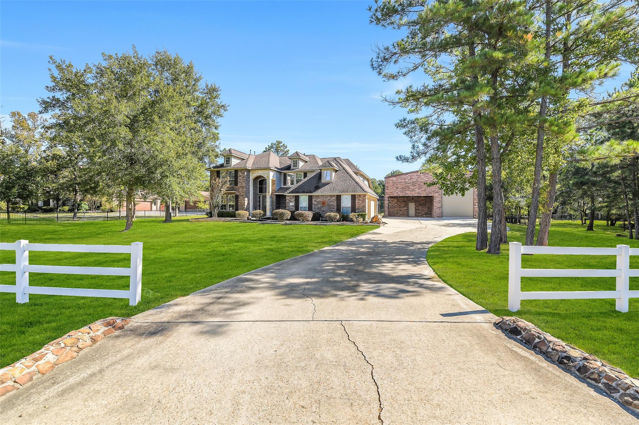 32711 Tall Oaks Way