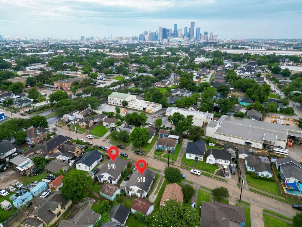 Photo of 516 N Eastwood Street, Houston, TX 77011 (MLS # 56457079)