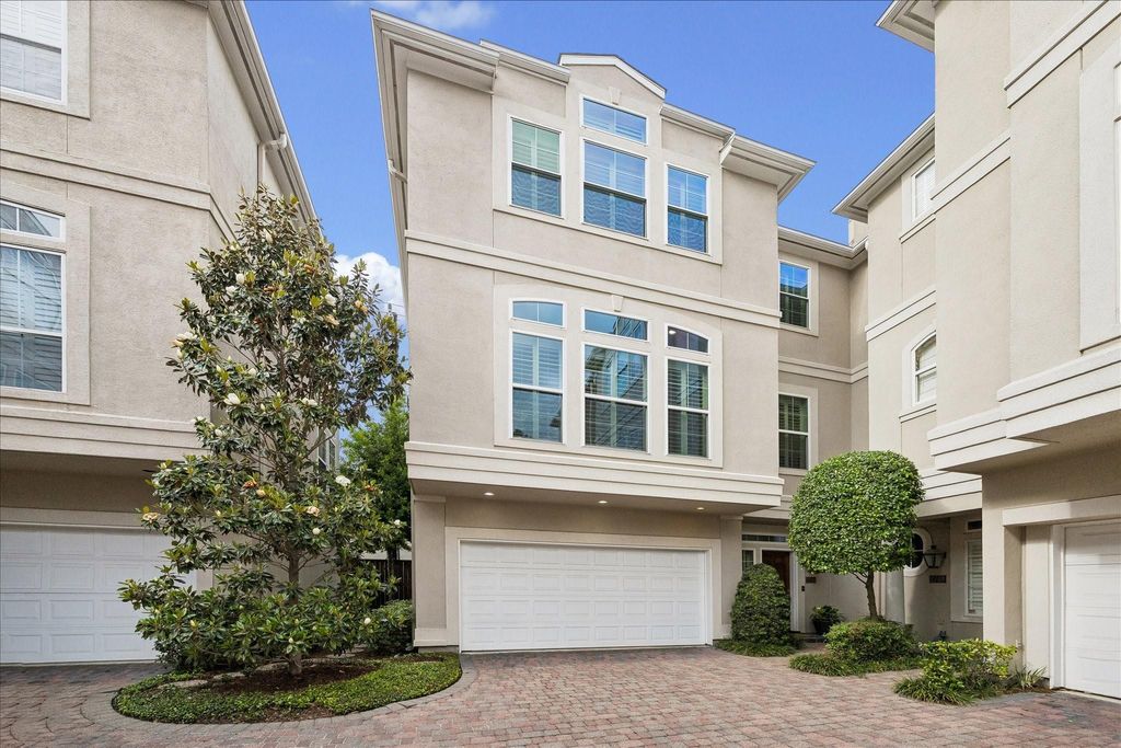 Photo of 2710 Wroxton Road, Houston, TX 77005 (MLS # 58780765)