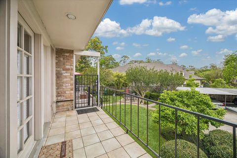 Tiny photo for 2238 S Piney Point Road #204, Houston, TX 77063 (MLS # 6841272)