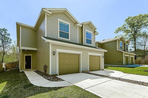 Photo of 63 Woodland Hills Drive #1-A, Conroe, TX 77303 (MLS # 83350139)