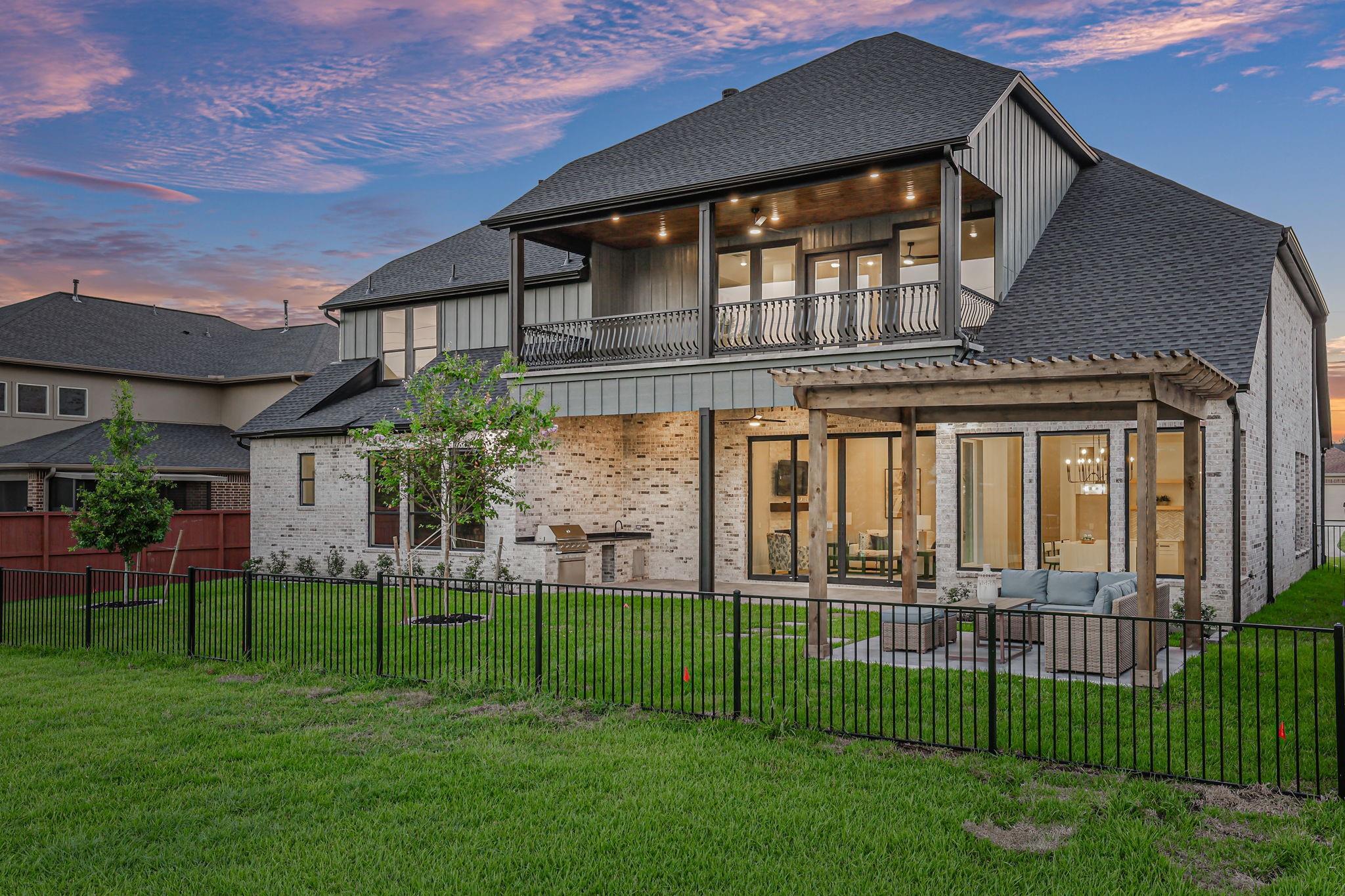 18 Waterford Way