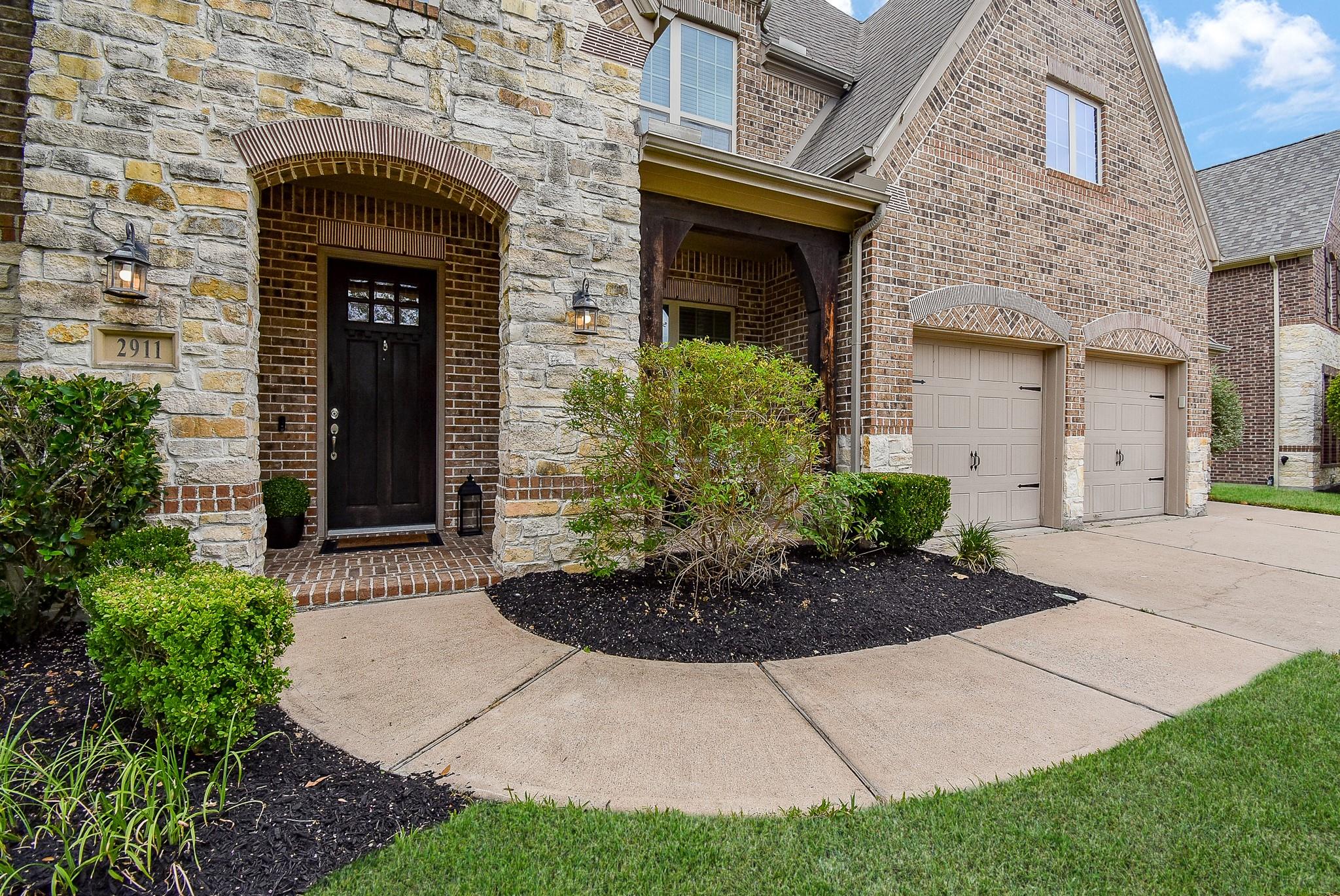 2911 Wolfberry Drive