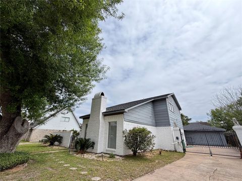 Tiny photo for 15111 Chasehill Drive, Houston, TX 77489 (MLS # 10649240)