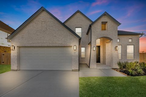 Photo of 4502 Whisperwood Drive, Rosenberg, TX 77471 (MLS # 19436732)