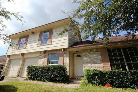 Photo of 4904 Ripple Creek Drive, Baytown, TX 77521 (MLS # 56701059)