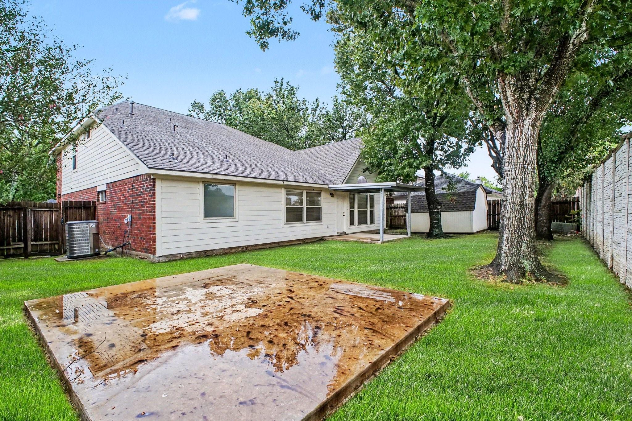 3234 Lee Circle