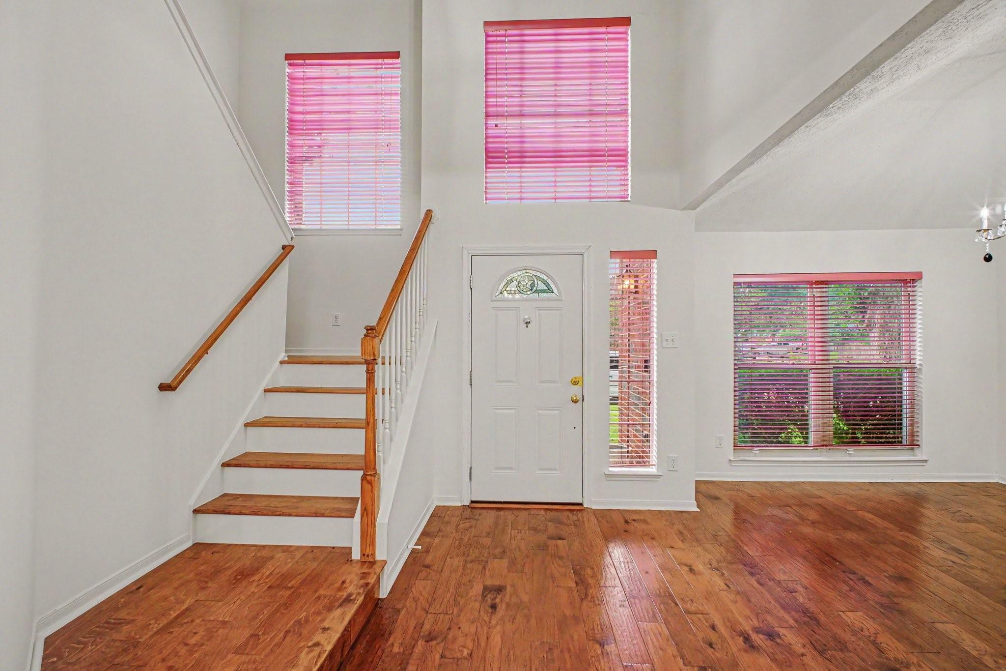 3234 Lee Circle
